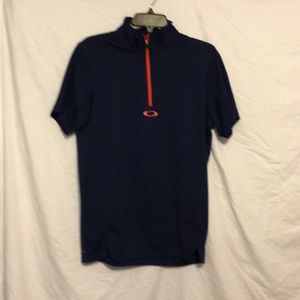 Oakley men’s shirt